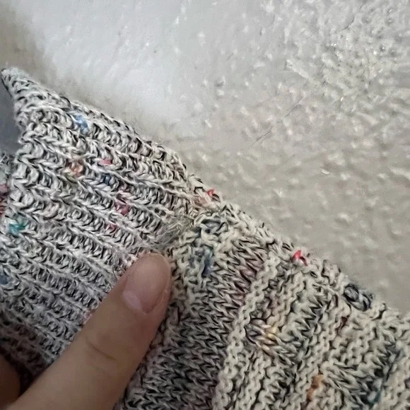 I.O.U Vintage Knit Sweater Size Large - Picture 13 of 15